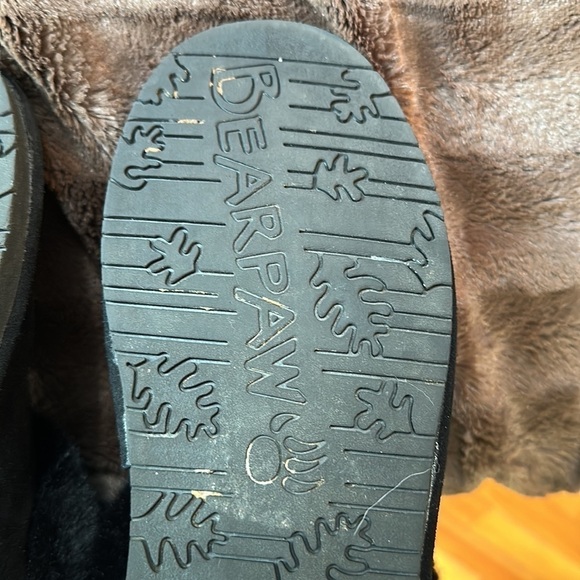 BEAR PAW Ashleigh Black Suede Slip on Boot Sz 10 - Picture 9 of 14